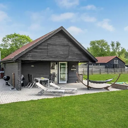 One-Bedroom Holiday Home In Dragor Дом отдыха *
