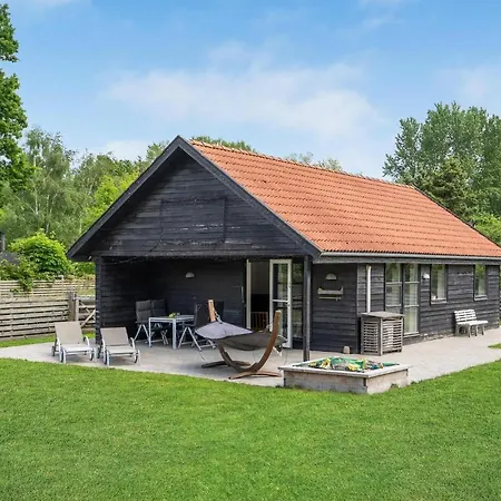 Cozy In With Wifi Holiday home Dragor