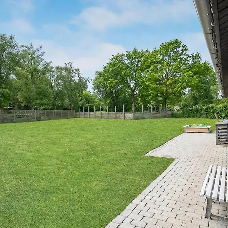 One-Bedroom Holiday Home In Dragor * Драгор