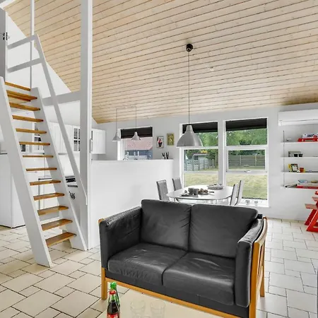 One-Bedroom Holiday Home In Dragor